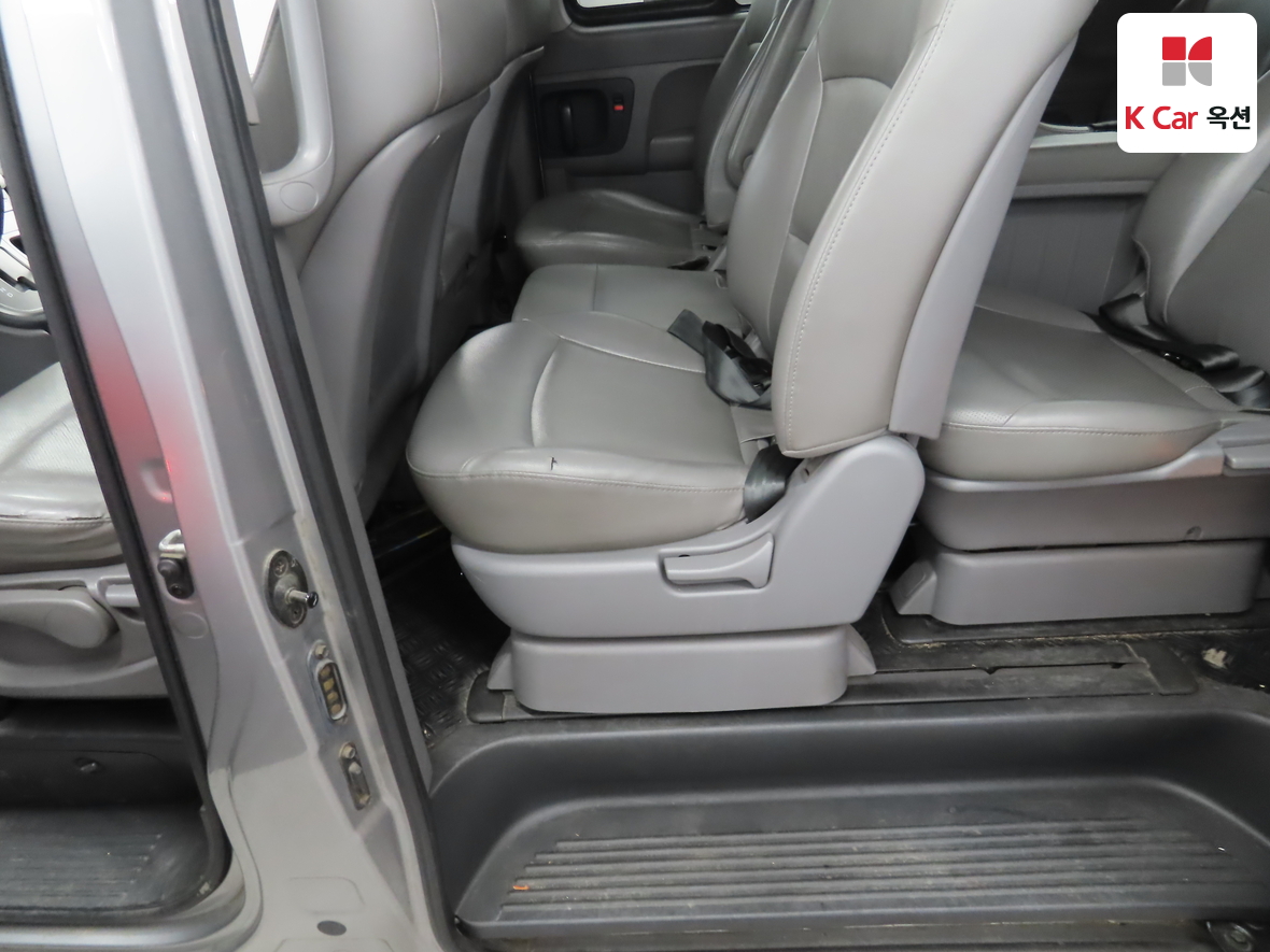 Hyundai Grand Starex 2014 - Image 22