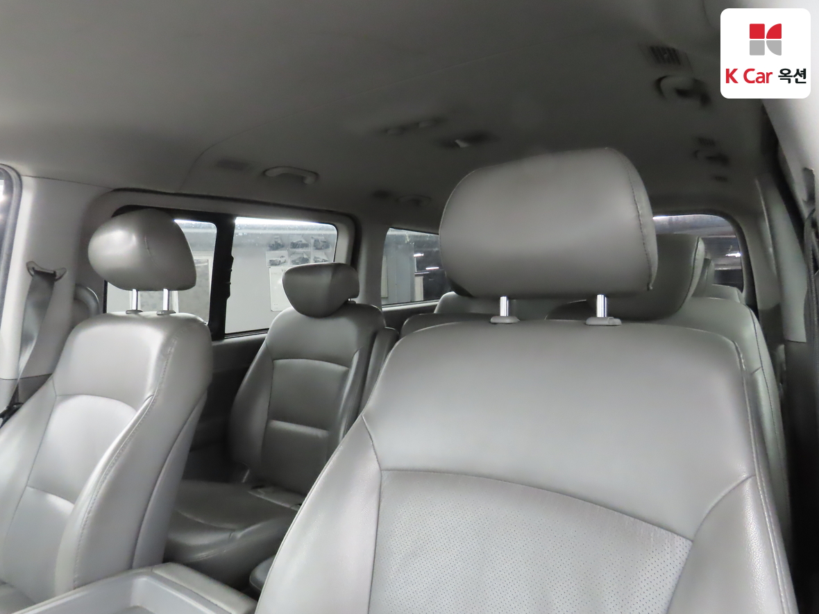 Hyundai Grand Starex 2014 - Image 18