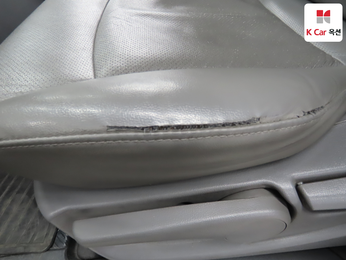 Hyundai Grand Starex 2014 - Image 19