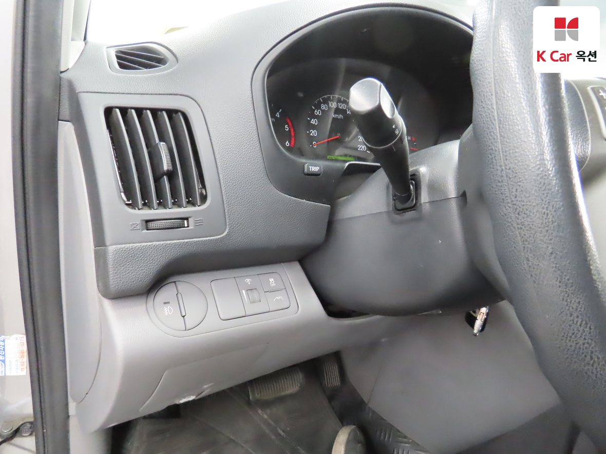 Hyundai Grand Starex 2014 - Image 9