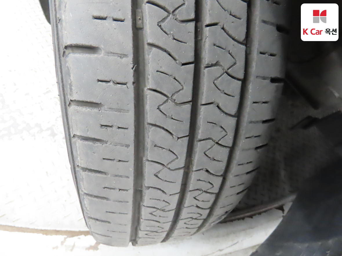 Hyundai Grand Starex 2014 - Image 30