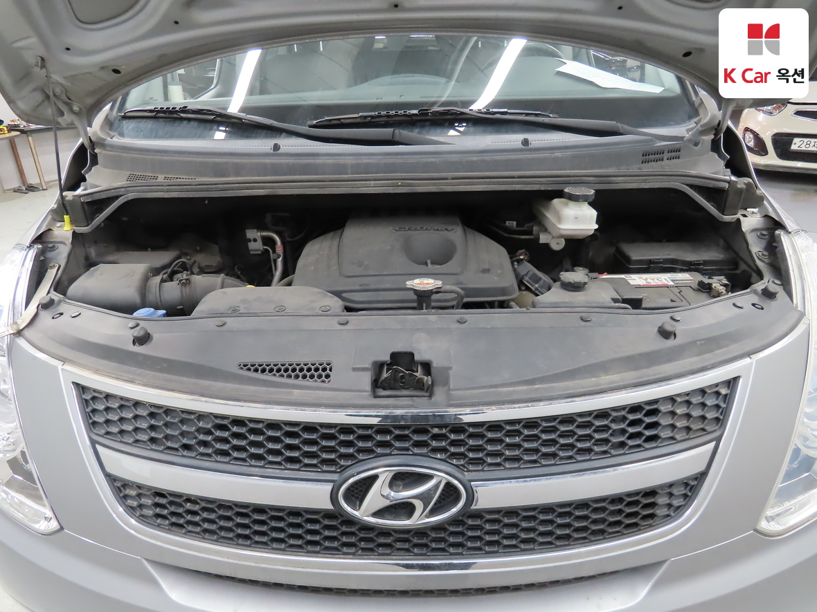 Hyundai Grand Starex 2014 - Image 31