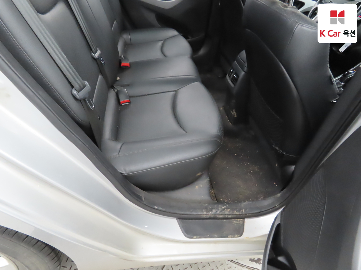 Hyundai Elantra 2014 - Image 27