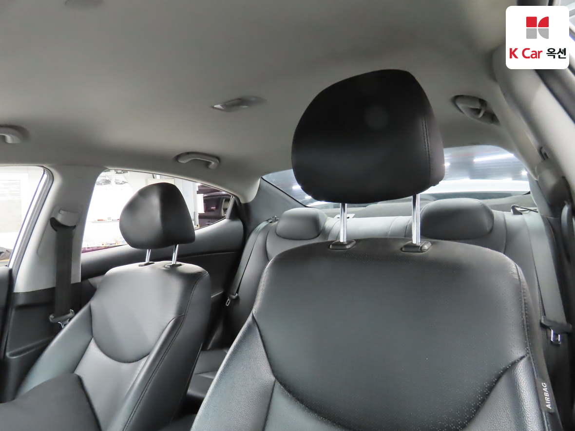 Hyundai Elantra 2014 - Image 19