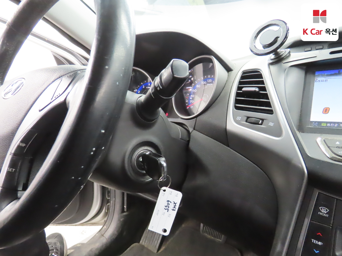 Hyundai Elantra 2014 - Image 11