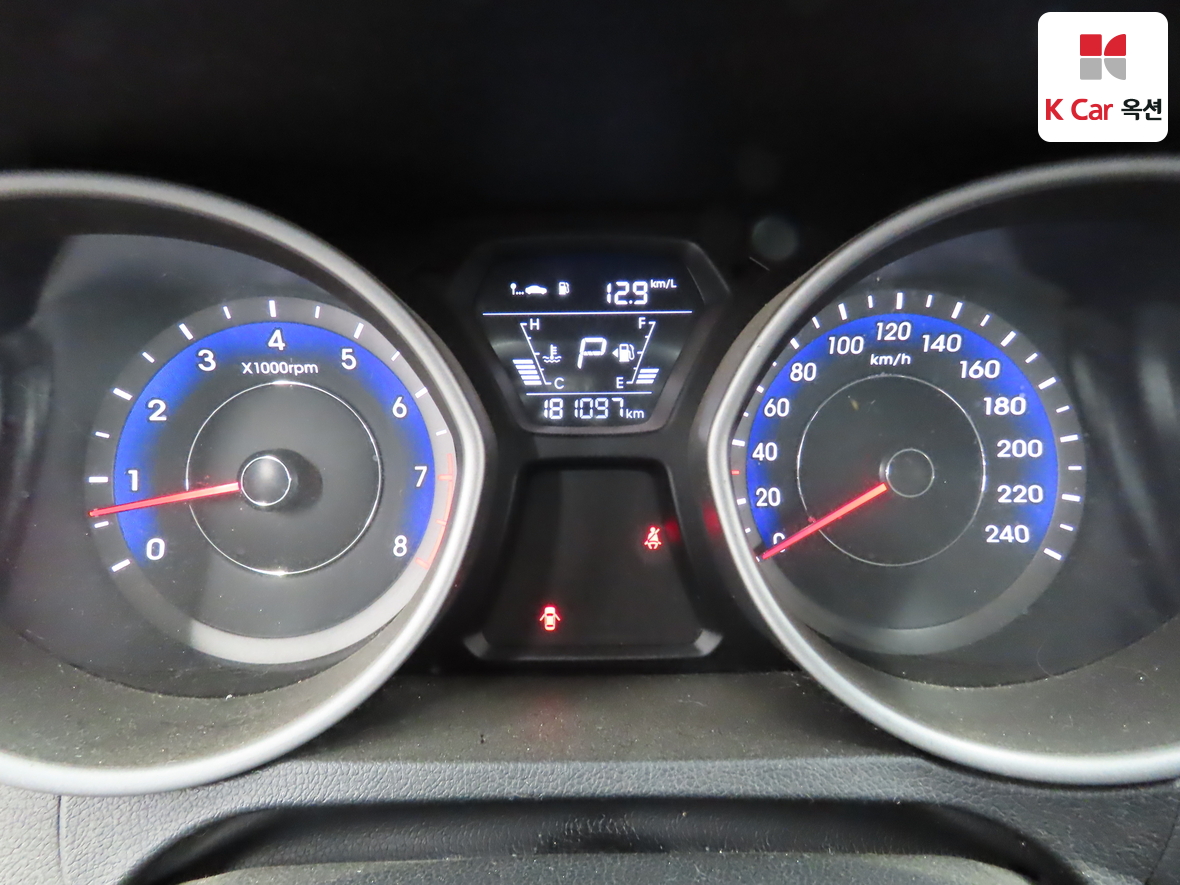 Hyundai Elantra 2014 - Image 5