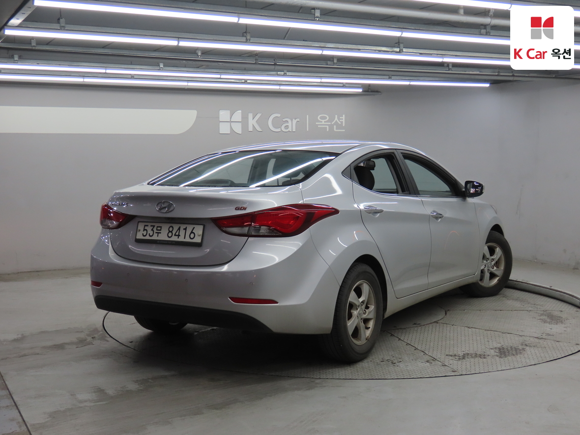 Hyundai Elantra 2014 - Image 2