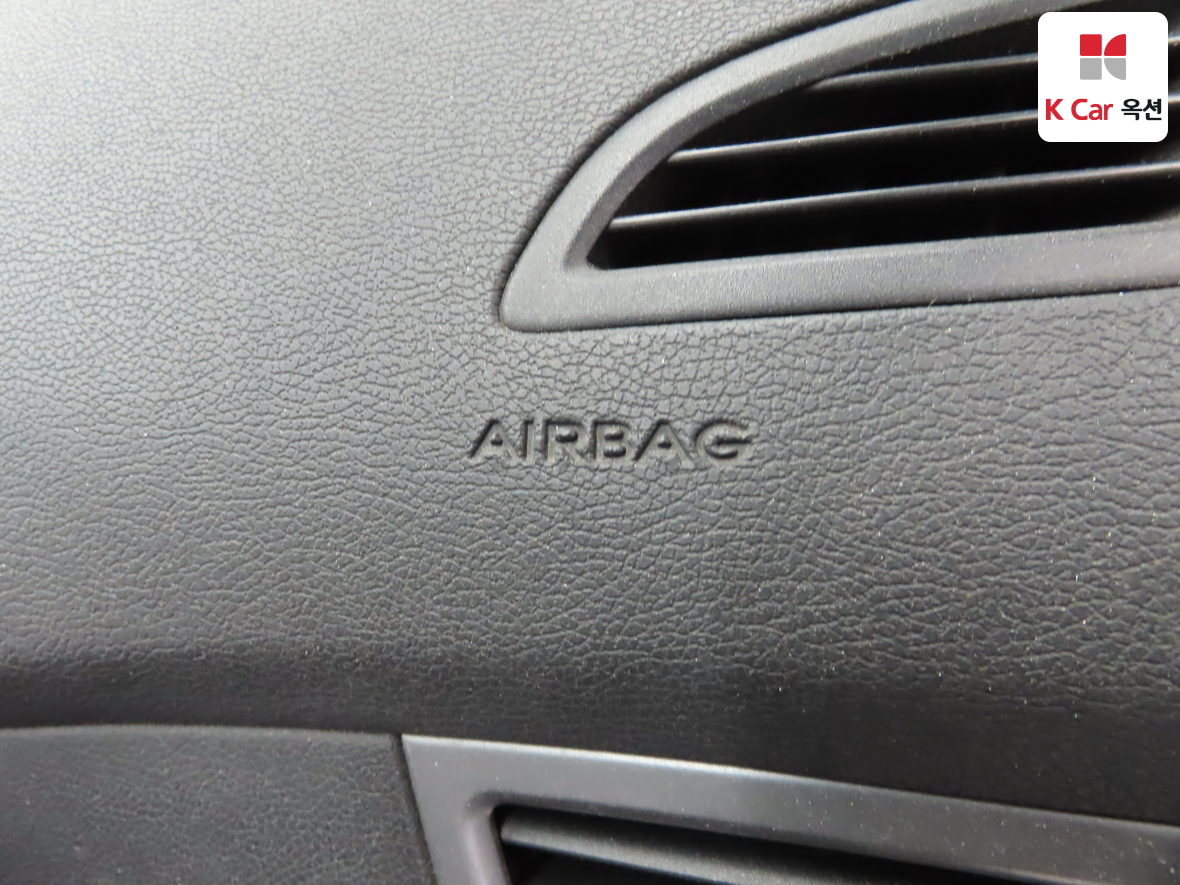 Hyundai Elantra 2014 - Image 30