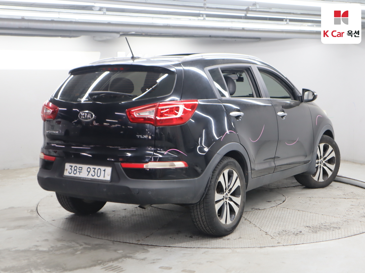 Kia Sportage 2011 - Image 2