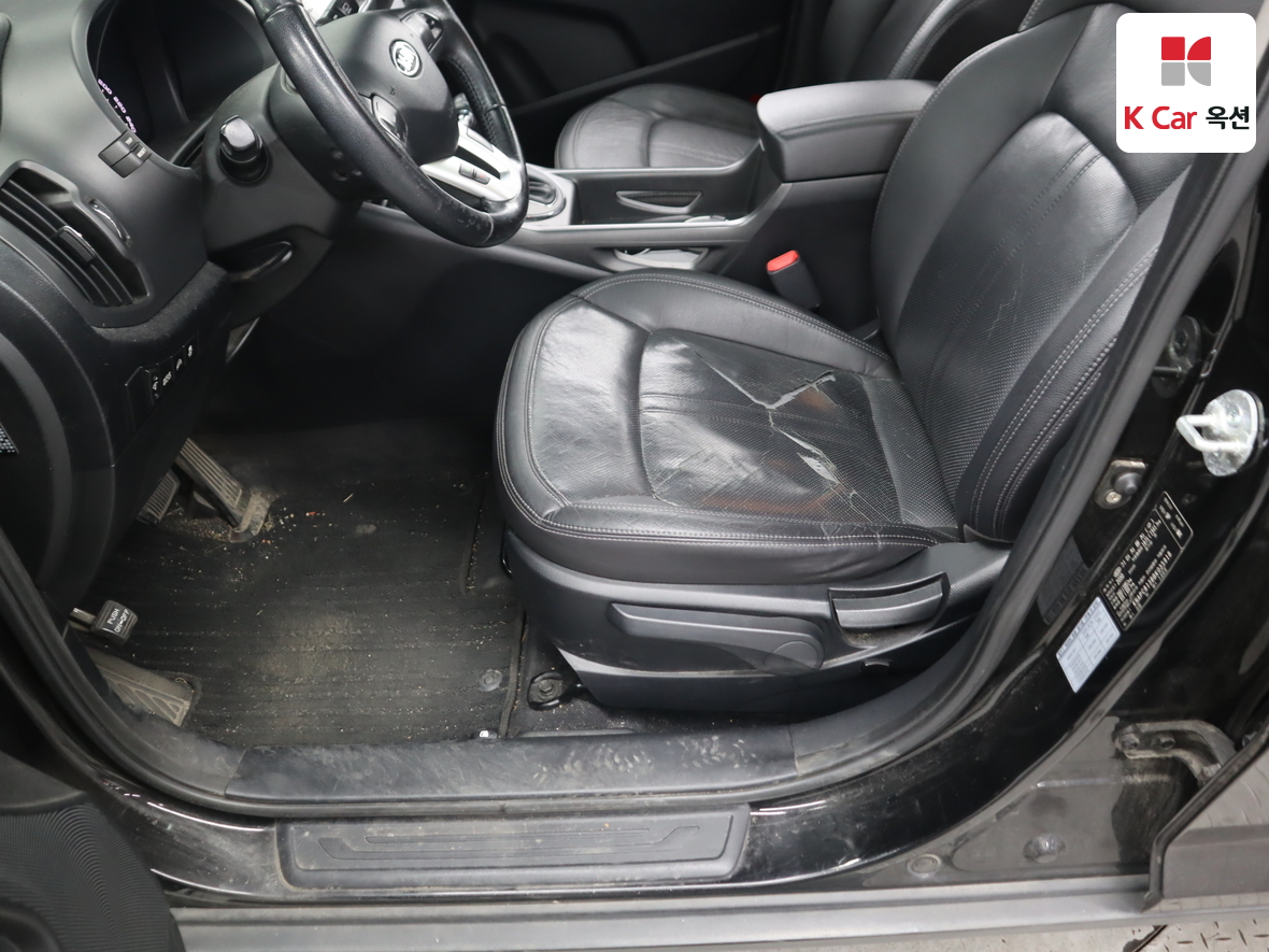 Kia Sportage 2011 - Image 18