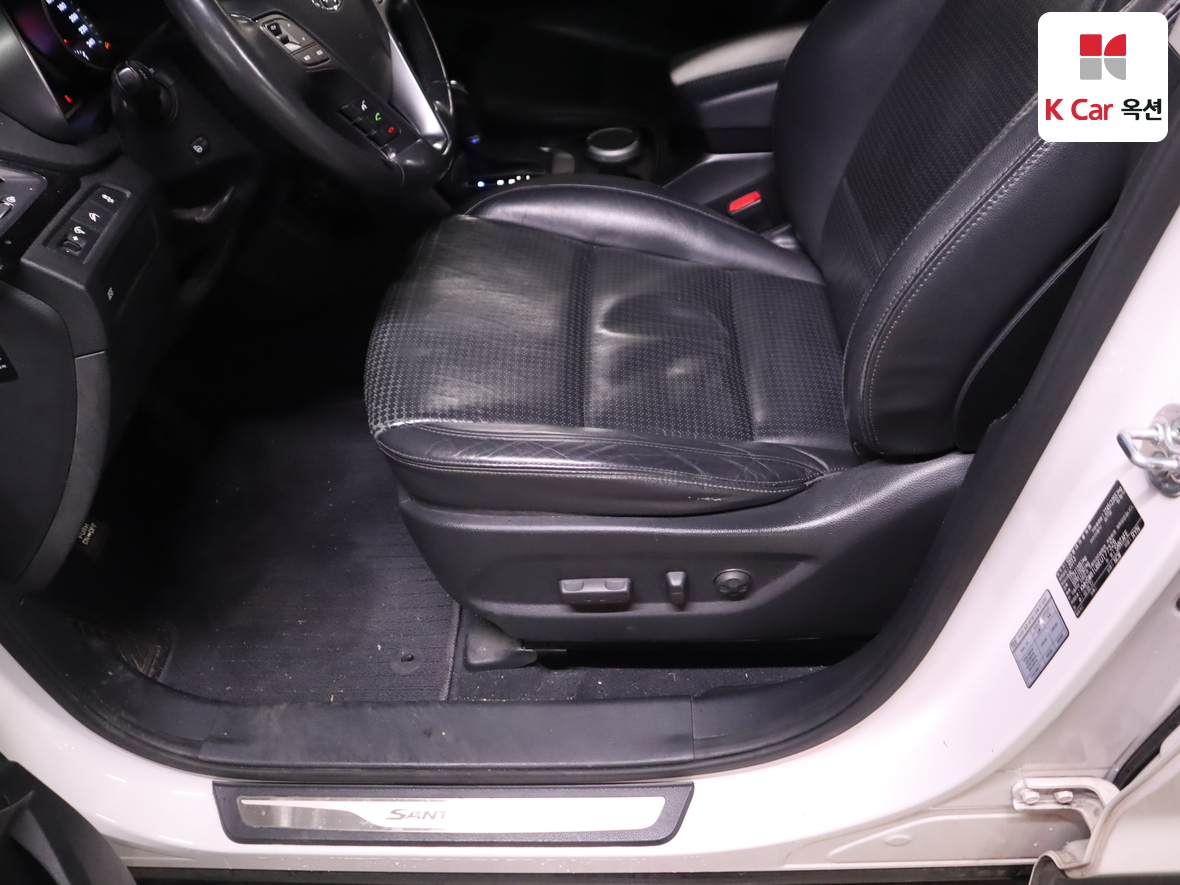 Hyundai Santa Fe 2014 - Image 18