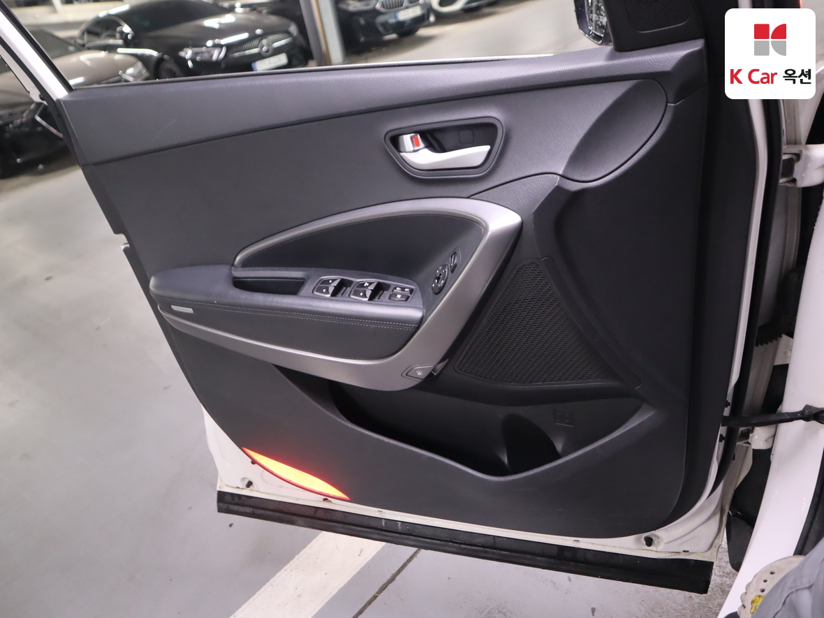 Hyundai Santa Fe 2014 - Image 8