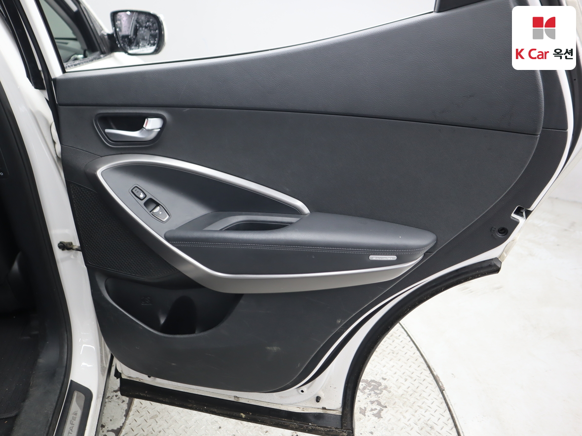 Hyundai Santa Fe 2014 - Image 28