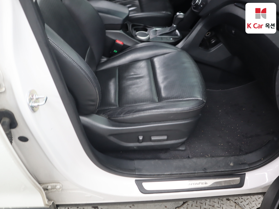 Hyundai Santa Fe 2014 - Image 31