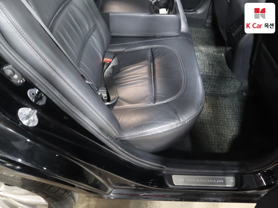 Hyundai Grandeur 2010 - Image 27