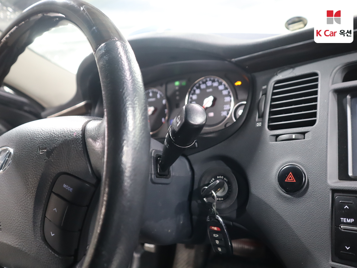 Hyundai Grandeur 2010 - Image 11