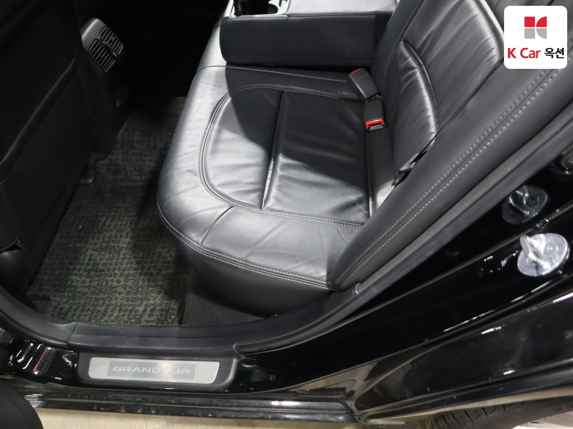 Hyundai Grandeur 2010 - Image 23