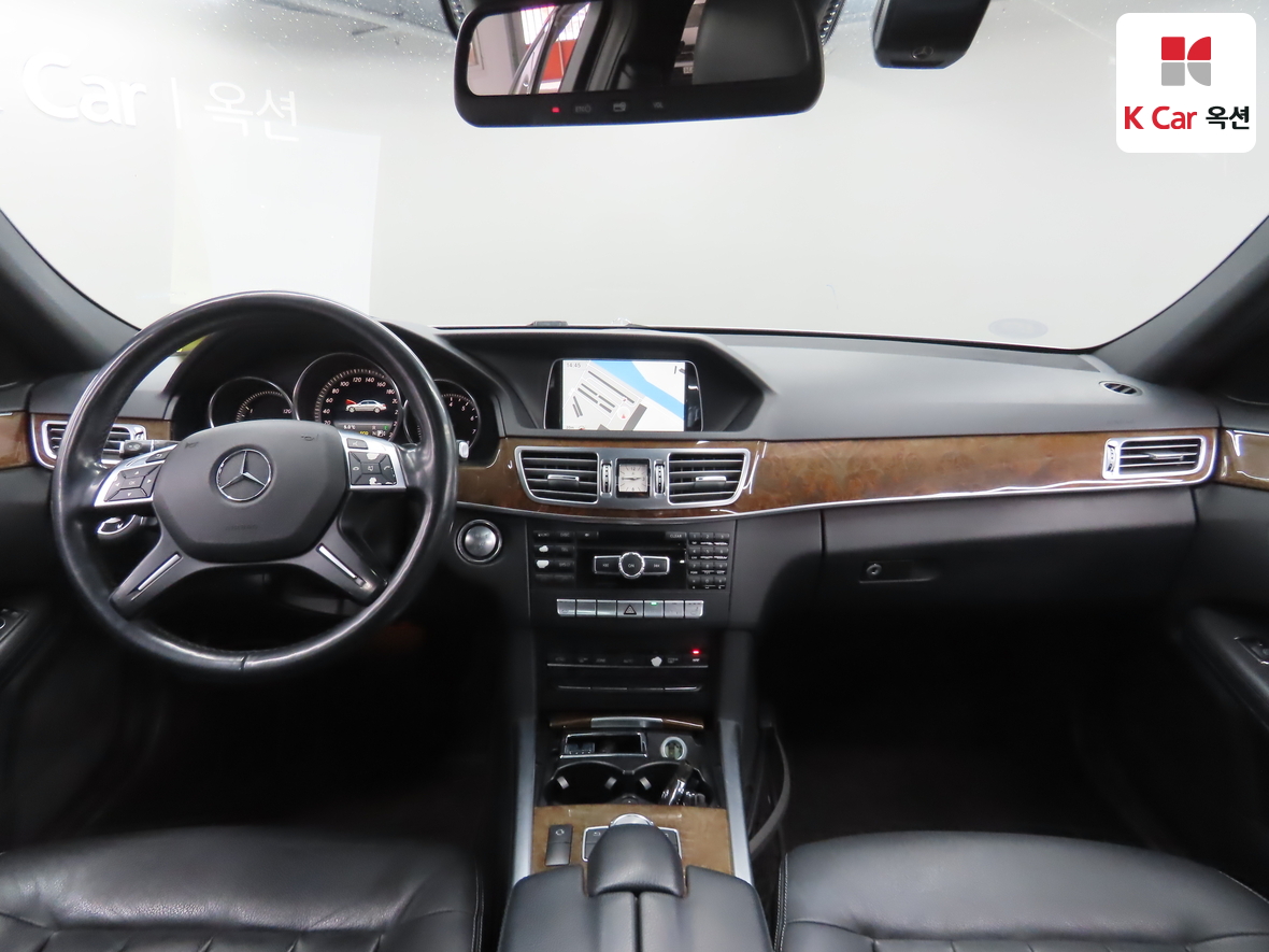 Mercedes-Benz E-Class 2014 - Image 3