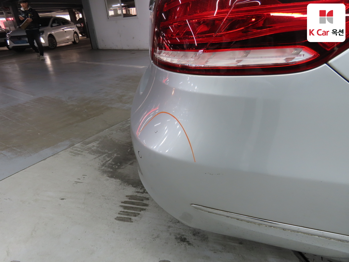 Mercedes-Benz E-Class 2014 - Image 39