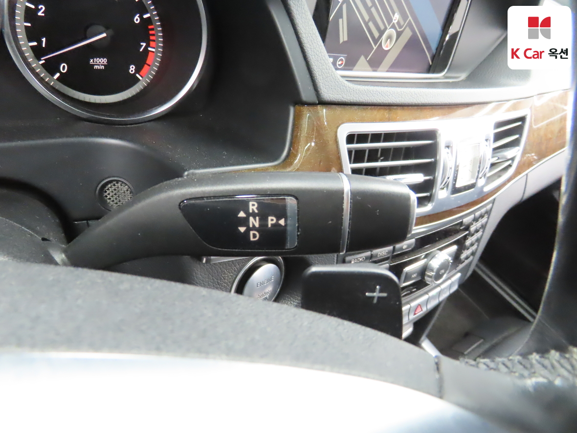 Mercedes-Benz E-Class 2014 - Image 17