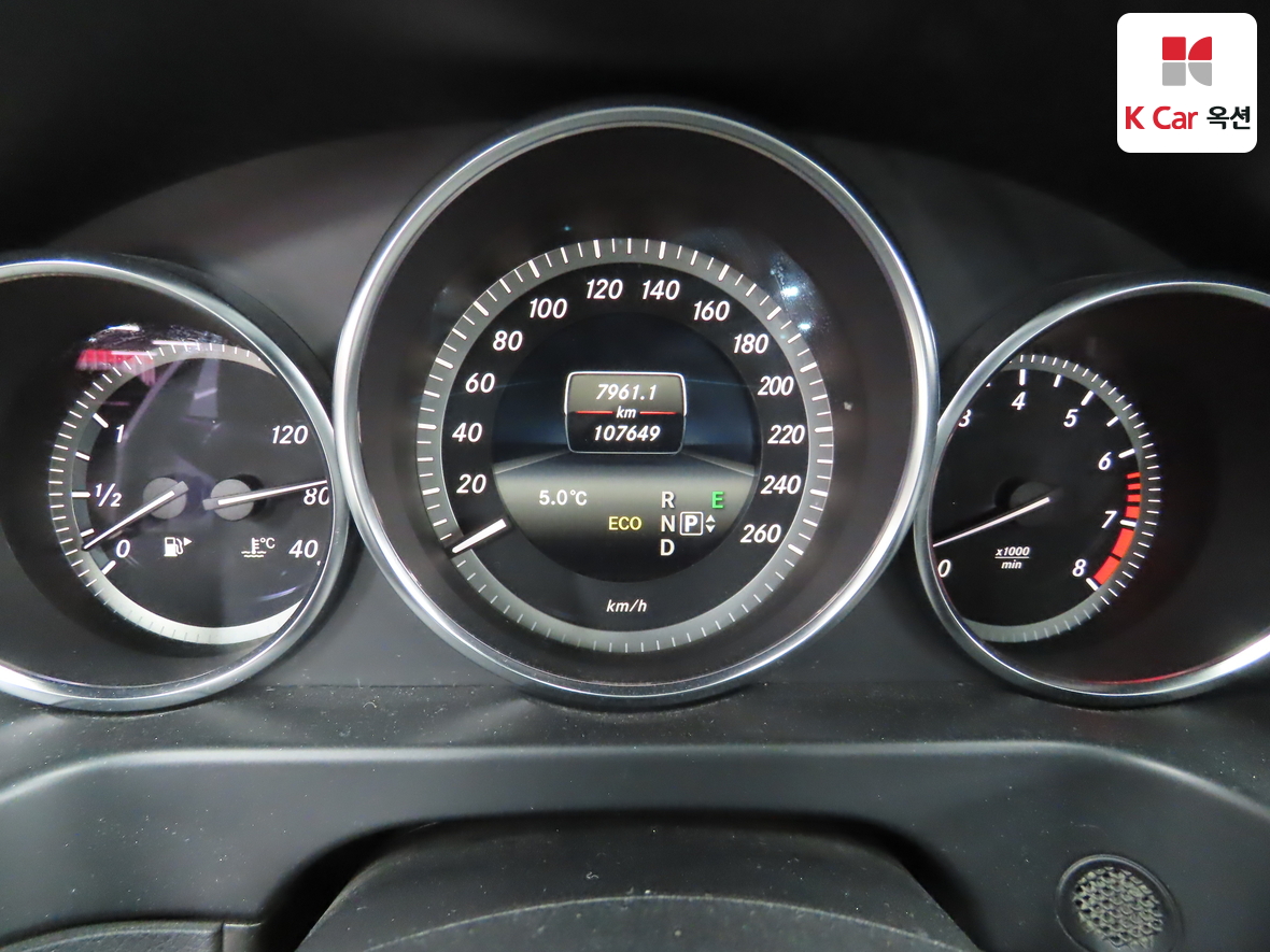 Mercedes-Benz E-Class 2014 - Image 5