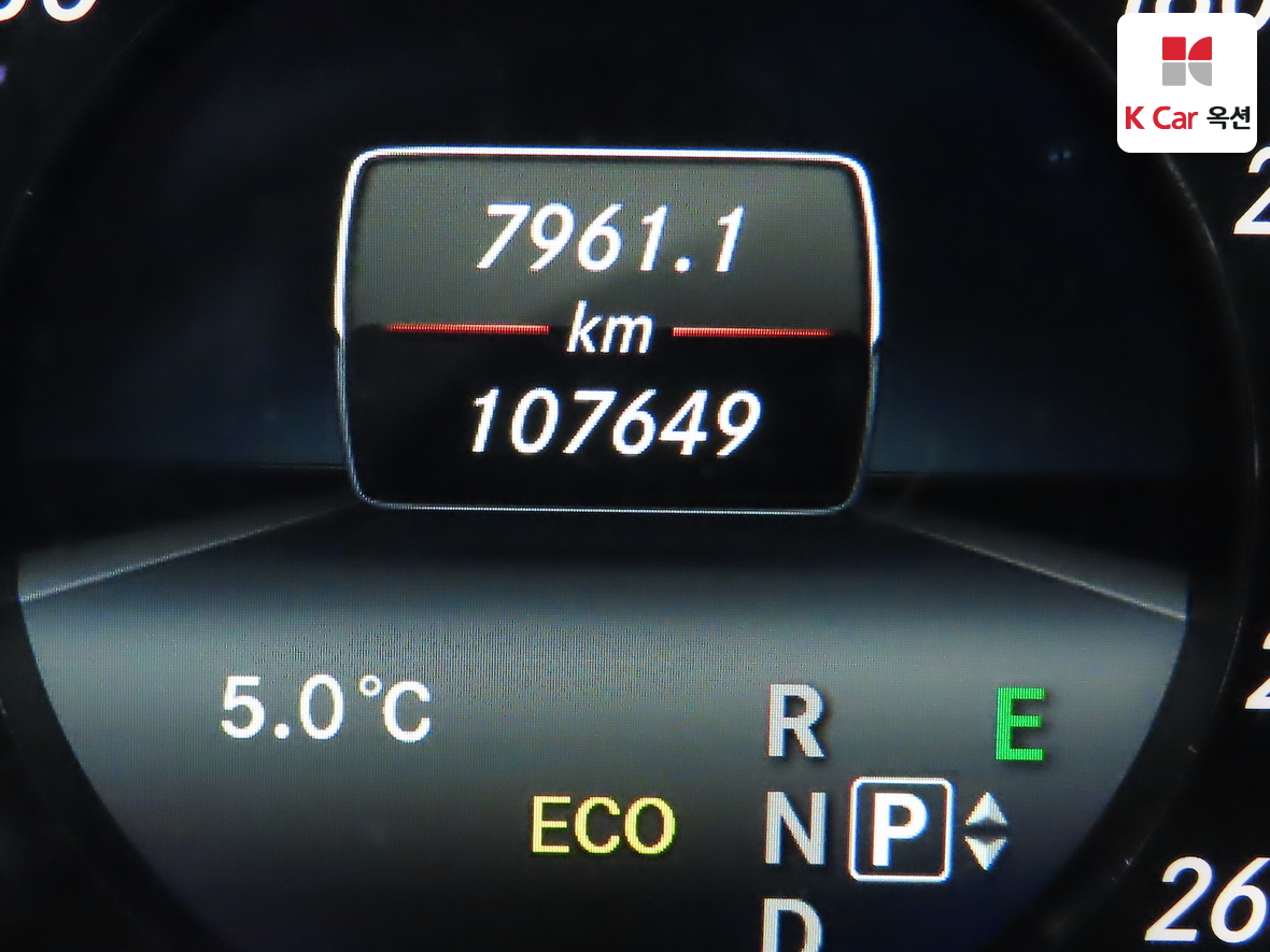 Mercedes-Benz E-Class 2014 - Image 4