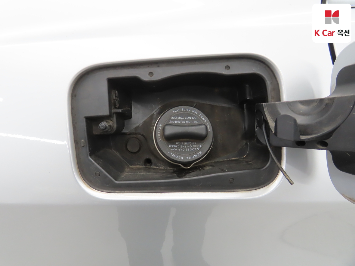 Mercedes-Benz E-Class 2014 - Image 28