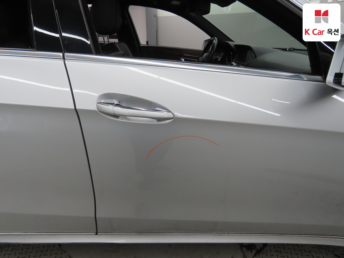 Mercedes-Benz E-Class 2014 - Image 41