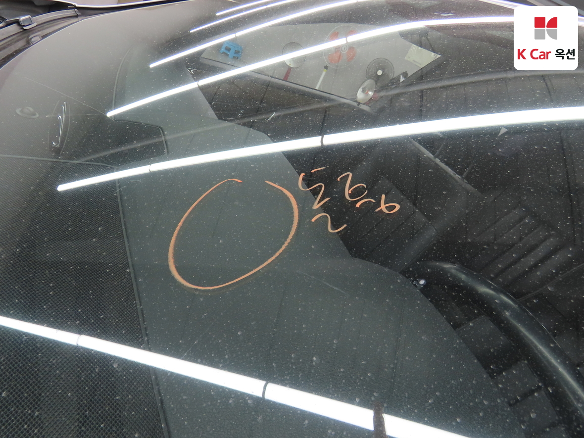 Mercedes-Benz E-Class 2014 - Image 36