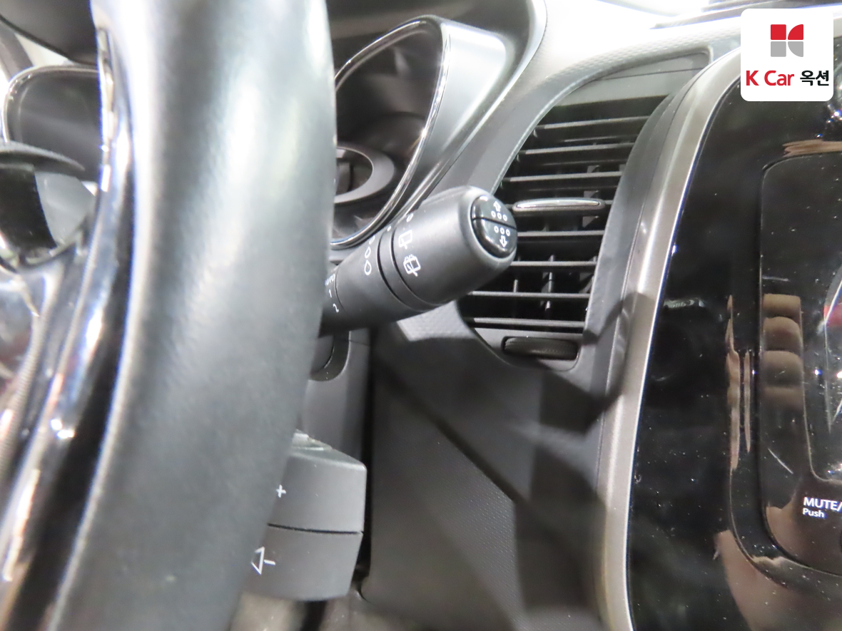 Renault Samsung QM3 2015 - Image 11