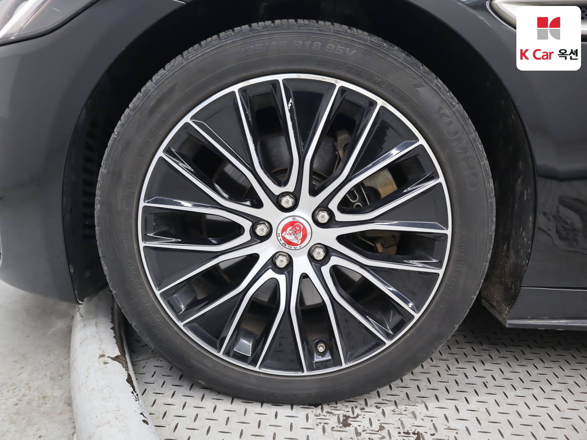 JAGUAR 재규어 2020 - 이미지 44