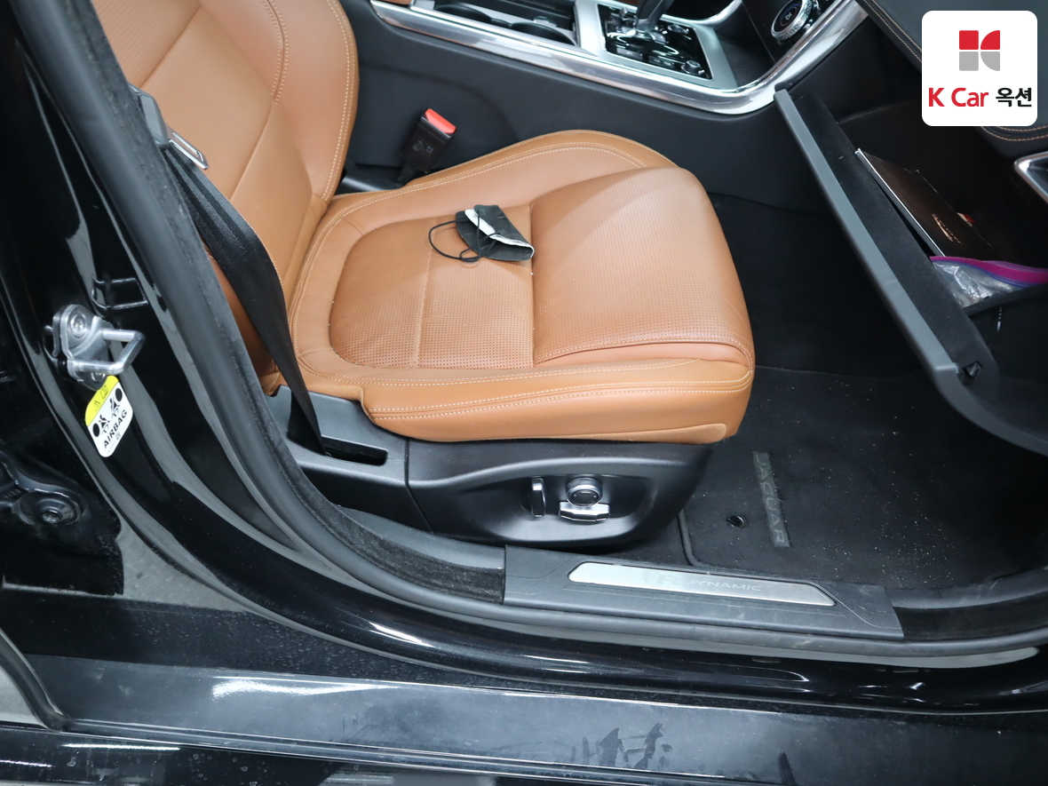 JAGUAR 재규어 2020 - 이미지 31