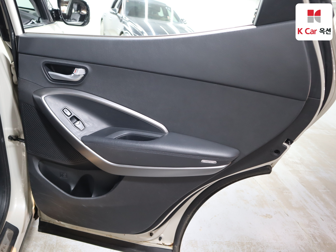 هيونداي سانتافي 2013 - صورة 28