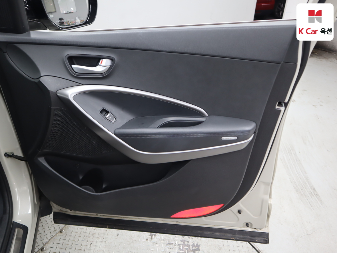 هيونداي سانتافي 2013 - صورة 30