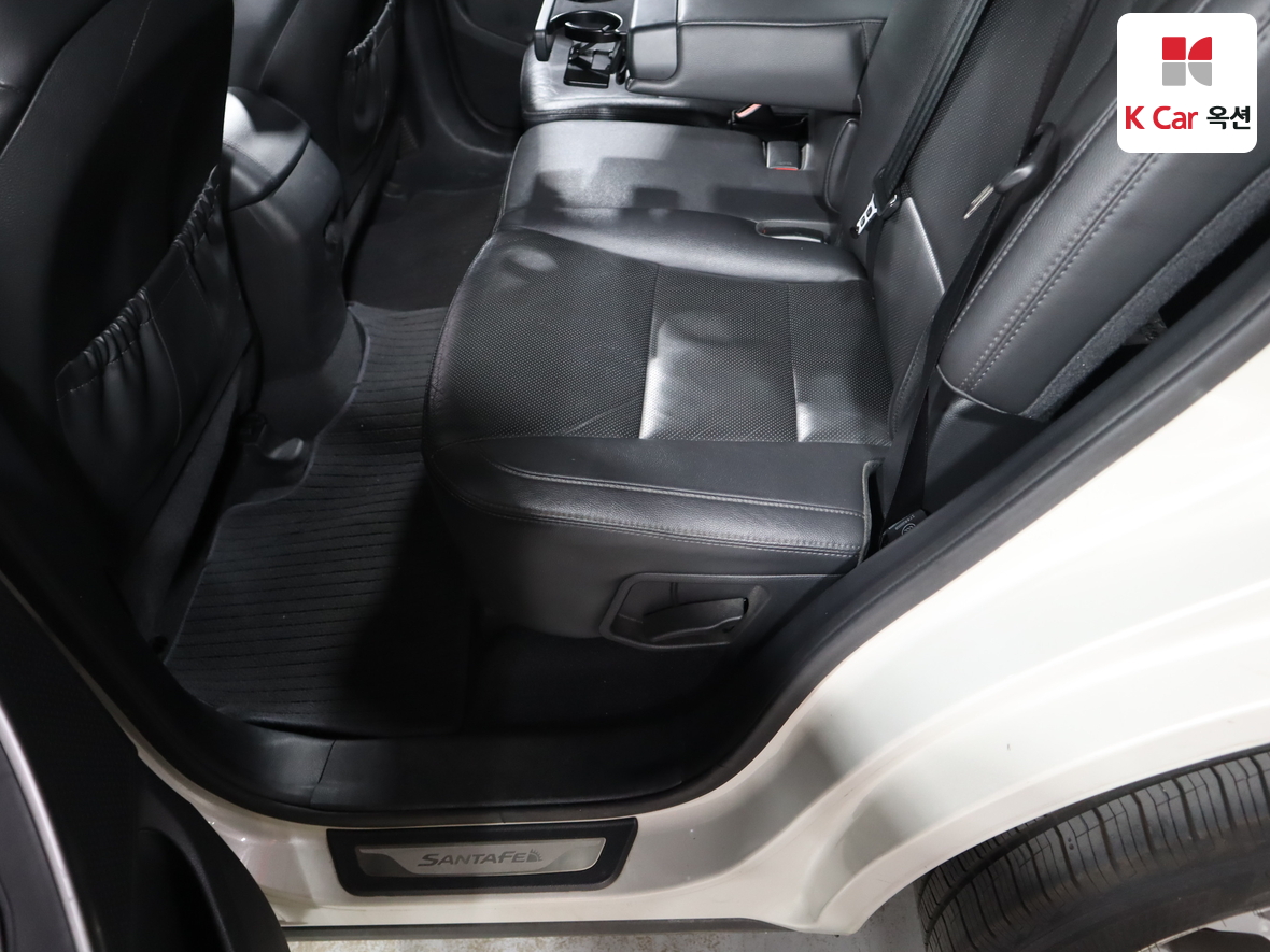 هيونداي سانتافي 2013 - صورة 24