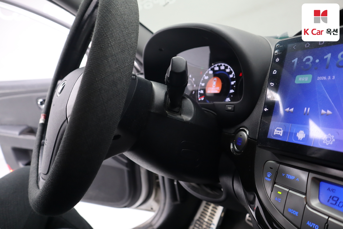 هيونداي إلانترا 2010 - صورة 11