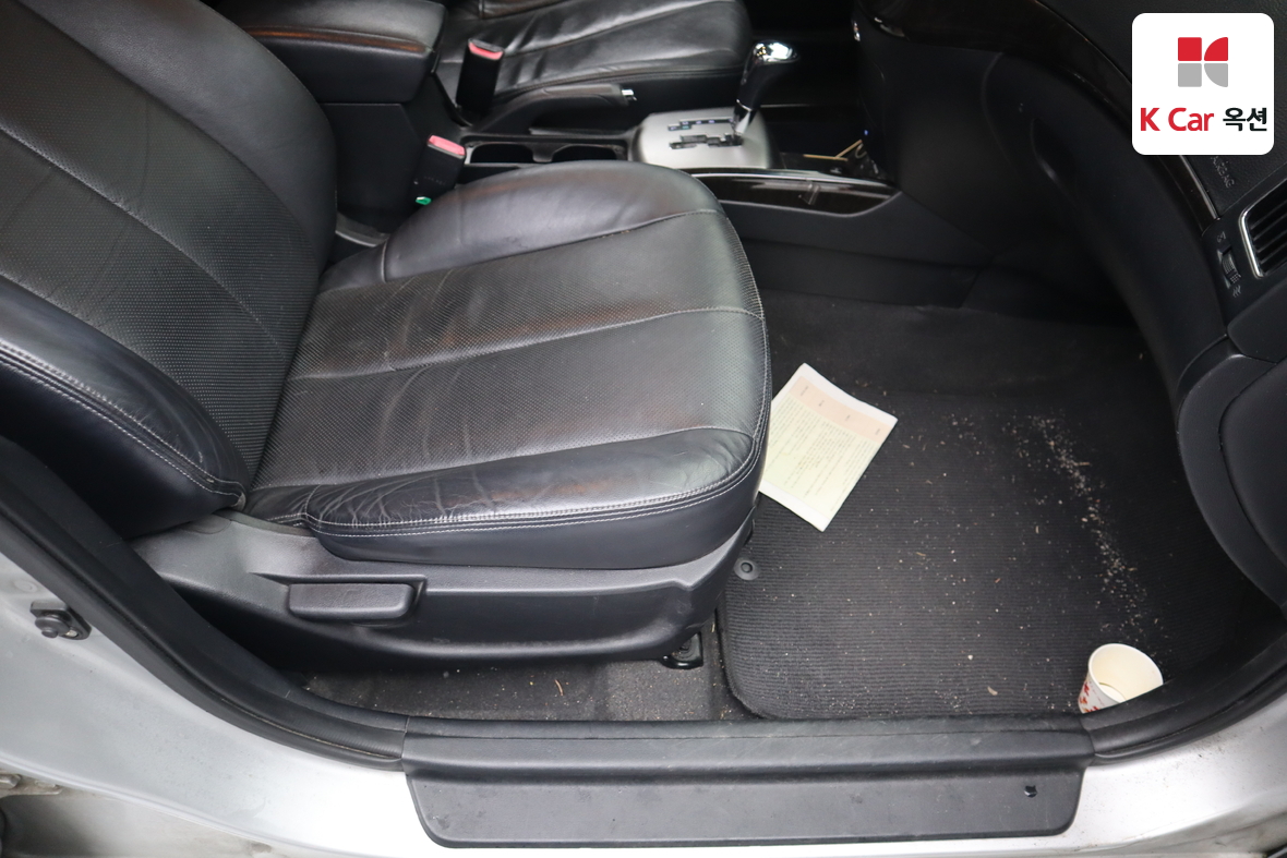 هيونداي إلانترا 2010 - صورة 28