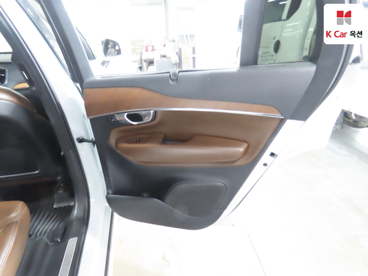 فولفو فولفو 2018 - صورة 31