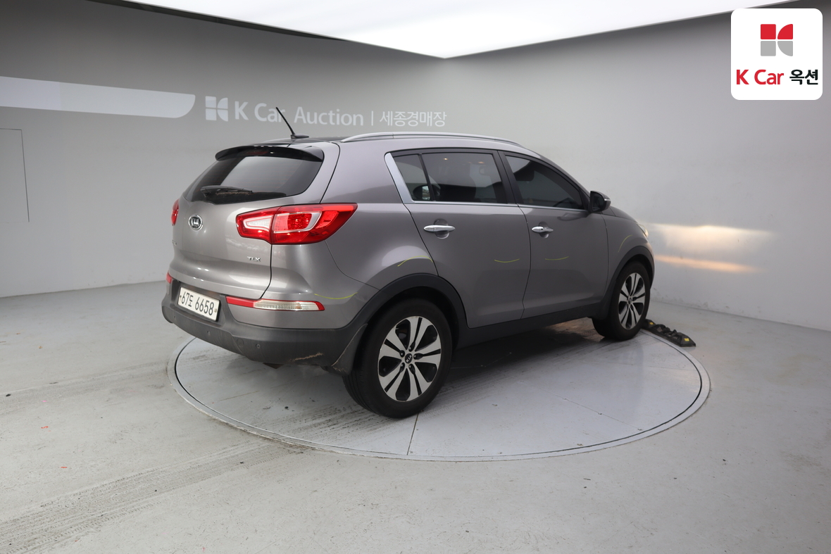 كيا سبورتاج 2012 - صورة 2