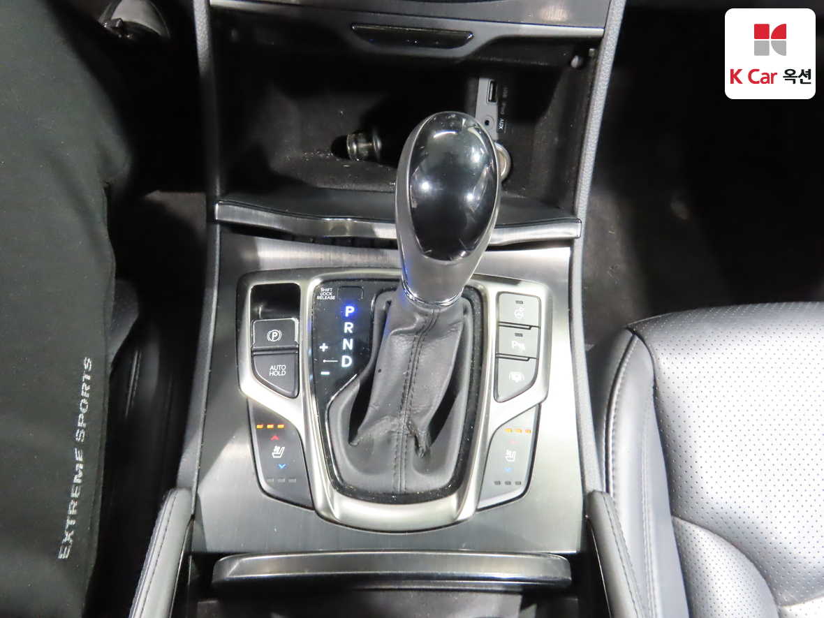 Hyundai AZERA 2013 - Image 17