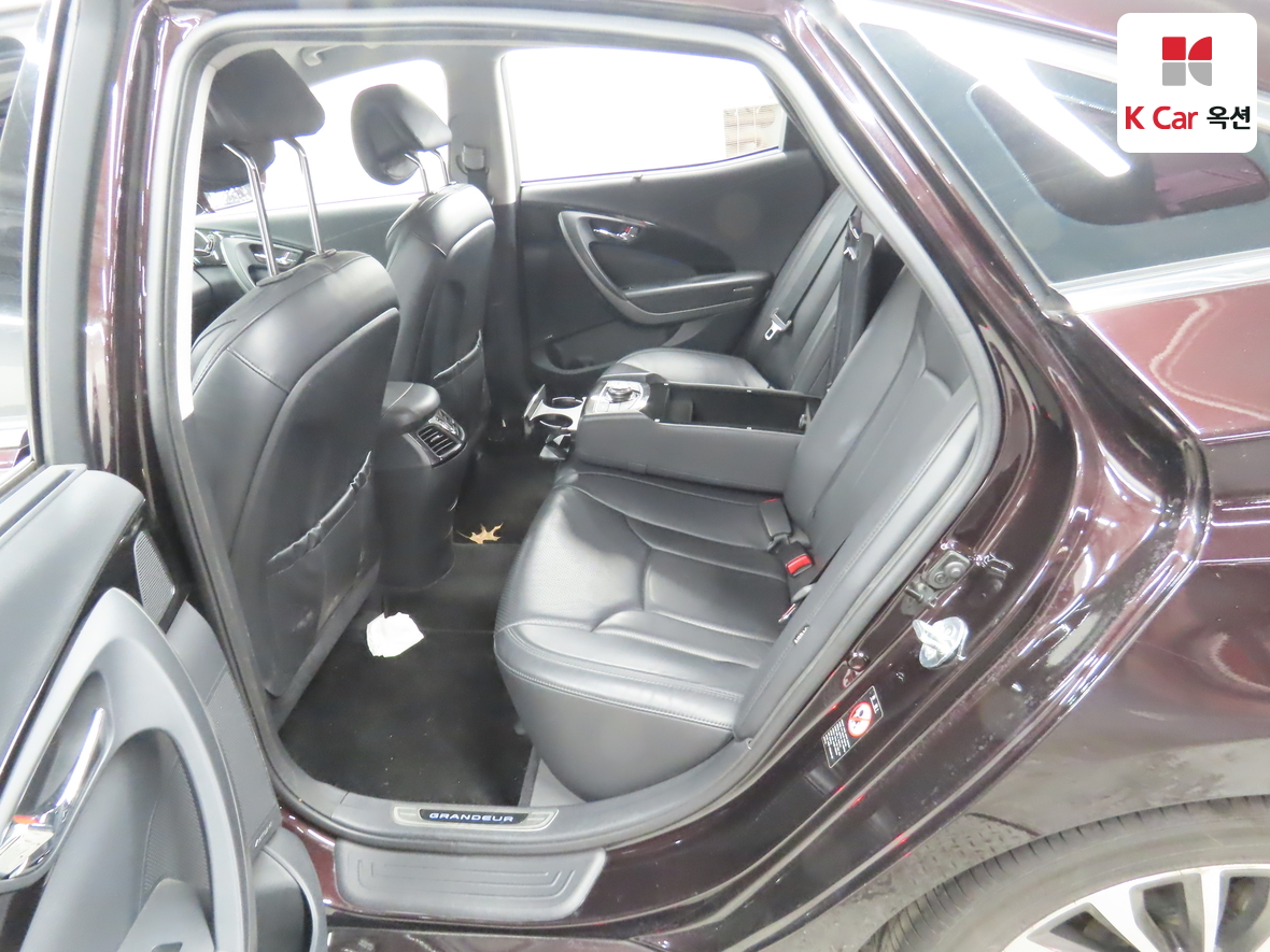 Hyundai AZERA 2013 - Image 25