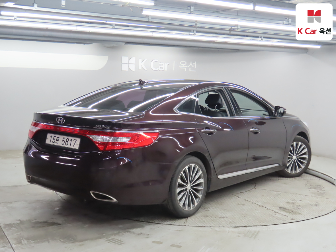 Hyundai AZERA 2013 - Image 2