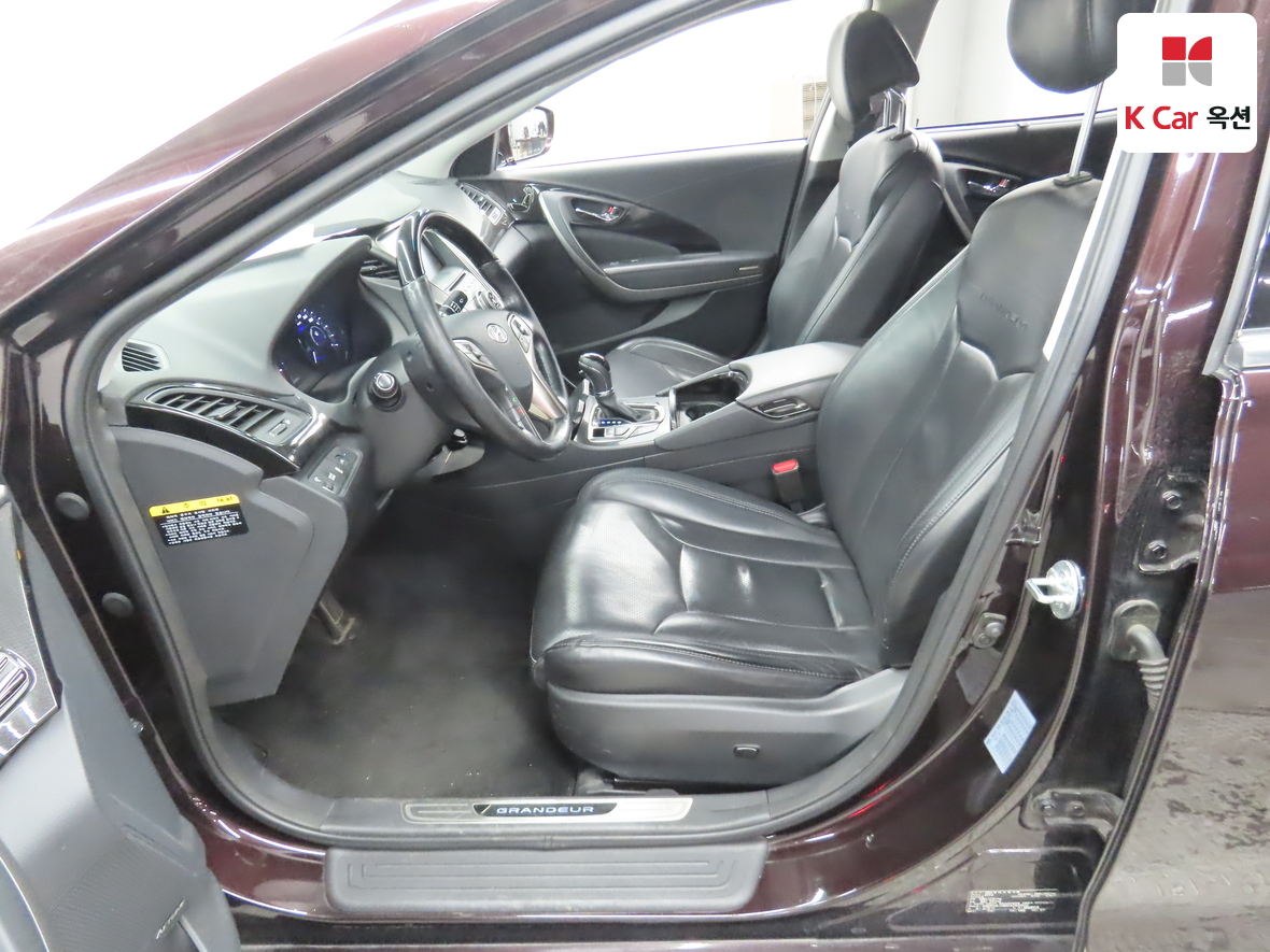 Hyundai AZERA 2013 - Image 20