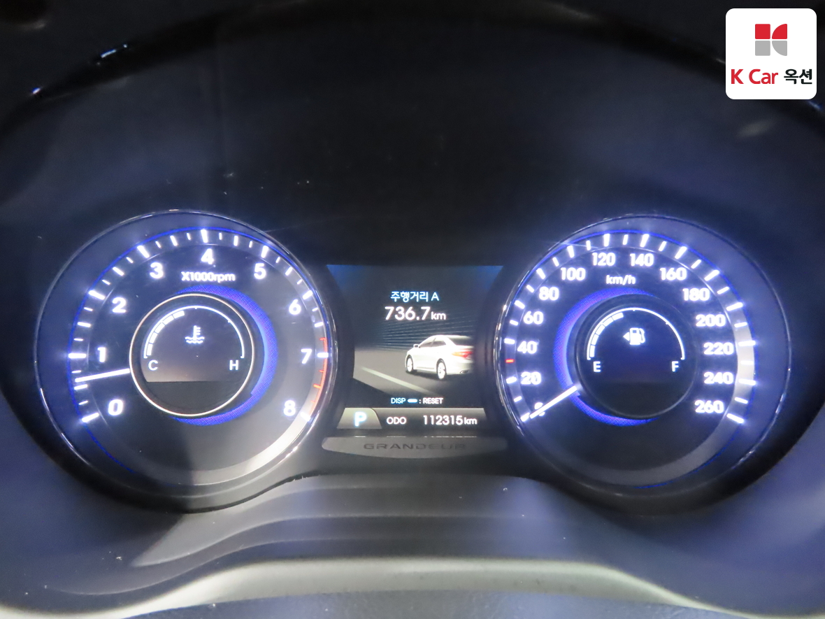 Hyundai AZERA 2013 - Image 5