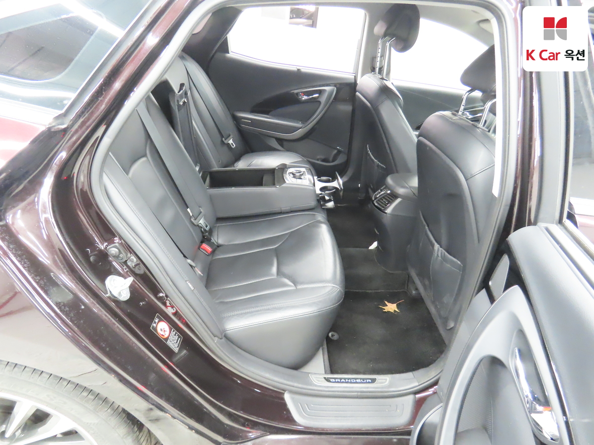 Hyundai AZERA 2013 - Image 30