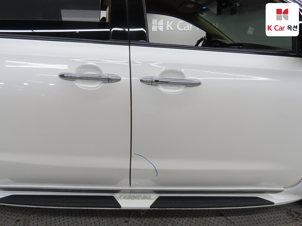 كيا نيو كارنيفال 2016 - صورة 39