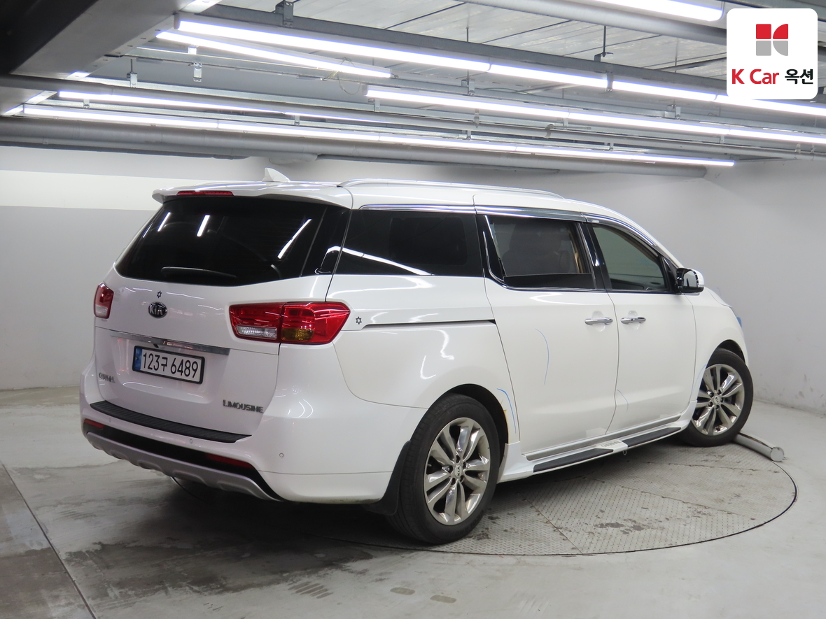 كيا نيو كارنيفال 2016 - صورة 2