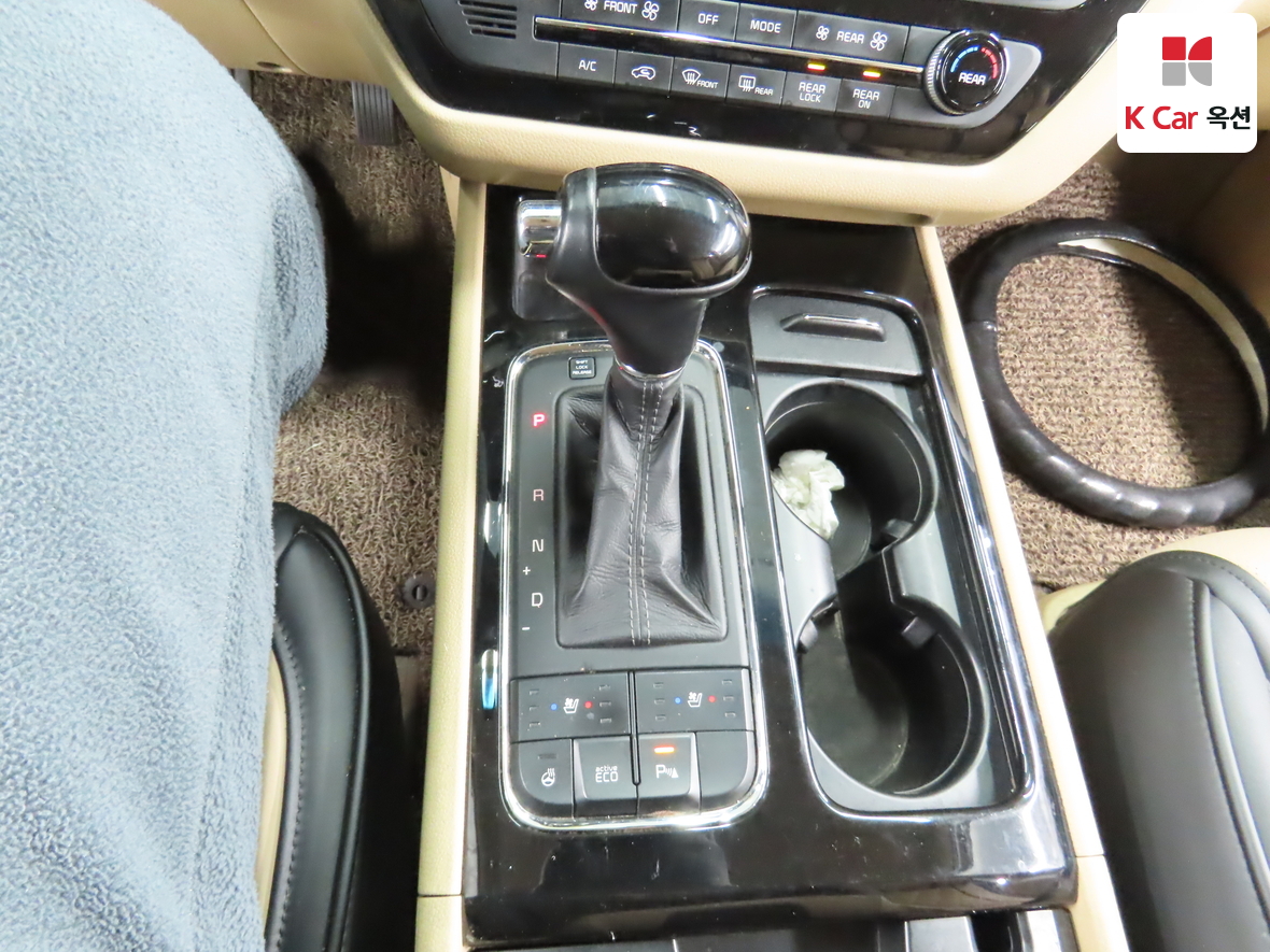 كيا نيو كارنيفال 2016 - صورة 16