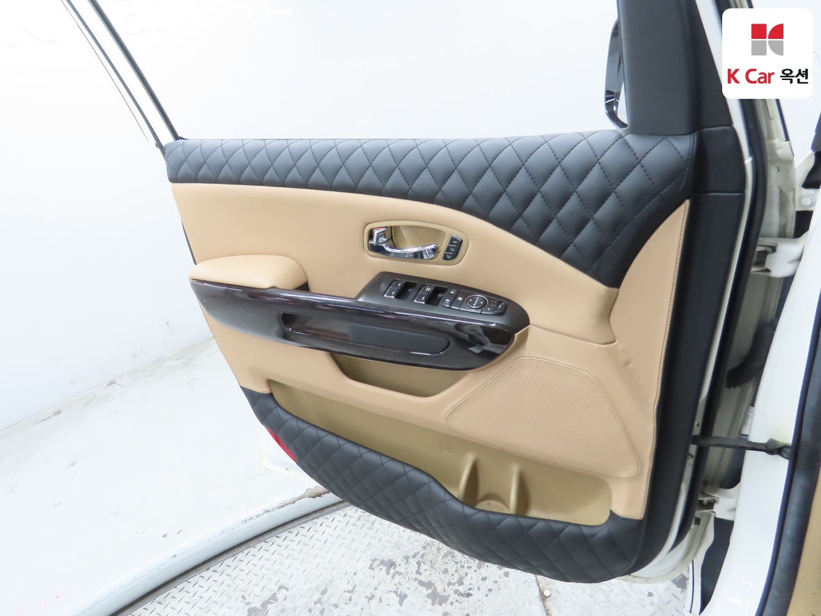 كيا نيو كارنيفال 2016 - صورة 8