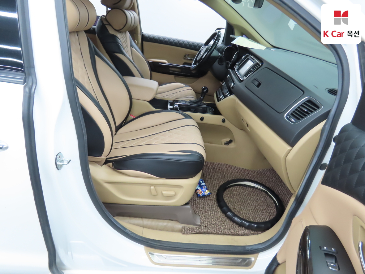 كيا نيو كارنيفال 2016 - صورة 29